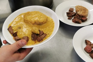 Bon appétit! Tarte Tatin, Blanquette de veau, co to je?