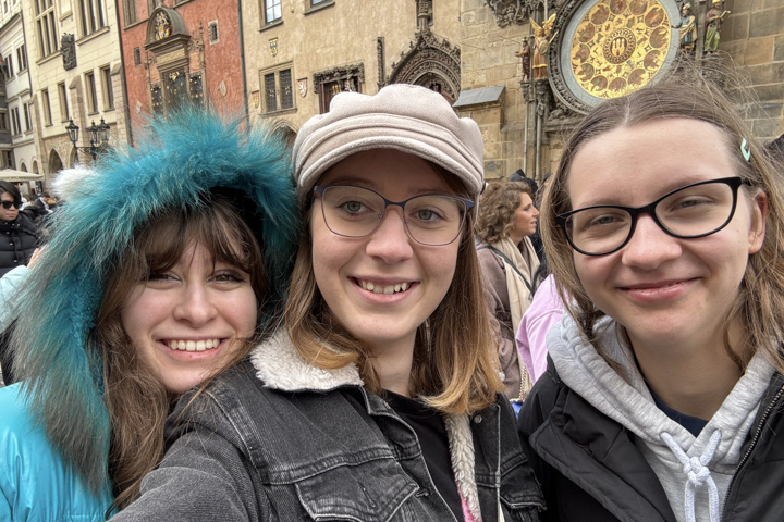 Den plný historie peněz