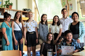 Dofáci z hotelovky pomáhají Mikymu